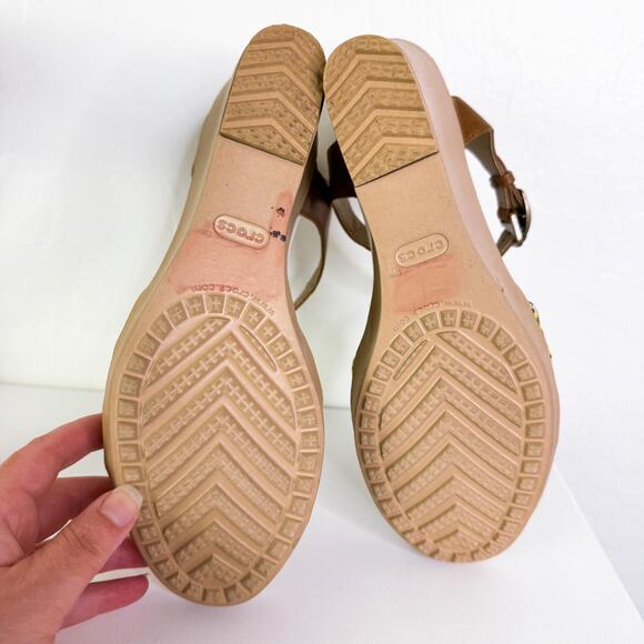 Crocs Leigh II Ankle Strap Graphic Wedges Sandals Hazelnut Gold Y2K 2000s Size 8 - Picture 12 of 12